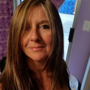 Meet your Posher, Debbie